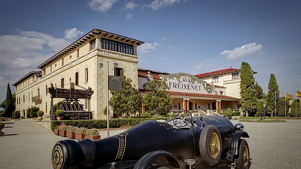 Henkell Freixenet resiste bien la crisis como líder mundial de los vinos espumosos